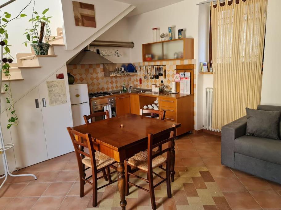 Scrigno Del Borgo-Intero Alloggio Montelupone エクステリア 写真